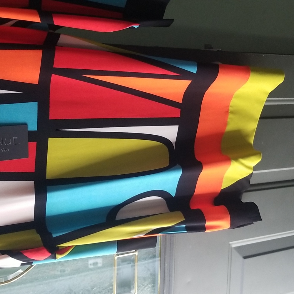 Colorful Geometric Print Tunic - Picture 5 of 9